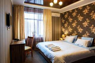 Отель Hotel Kausar Бишкек Стандартный двухместный номер с 1 кроватью или 2 отдельными кроватями-2