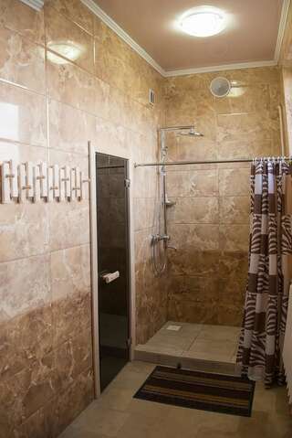 Отель Hotel Kausar Бишкек Одноместный номер с душем-4