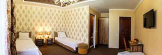 Отель Hotel Kausar Бишкек Стандартный двухместный номер с 1 кроватью или 2 отдельными кроватями-27
